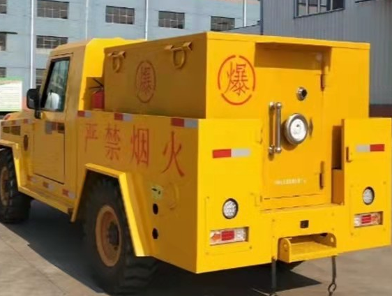 乐昌凯龙爆破器材运输车：保障爆破任务的安全运行